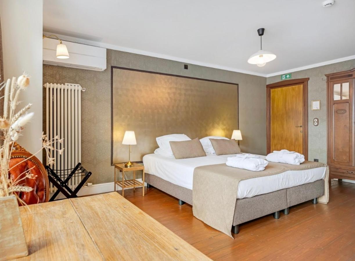 Cafe Rene Borgloon Bed & Breakfast ภายนอก รูปภาพ